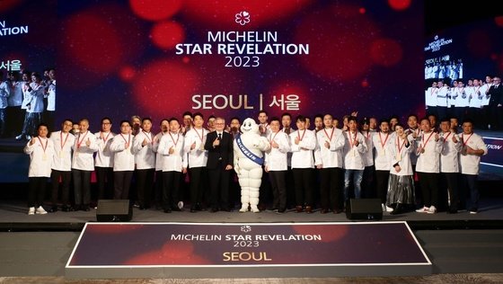 [ 사진 : 미쉐린 제공 ] 미쉐린 가이드 서울 2023 스타 레스토랑 단체사진
